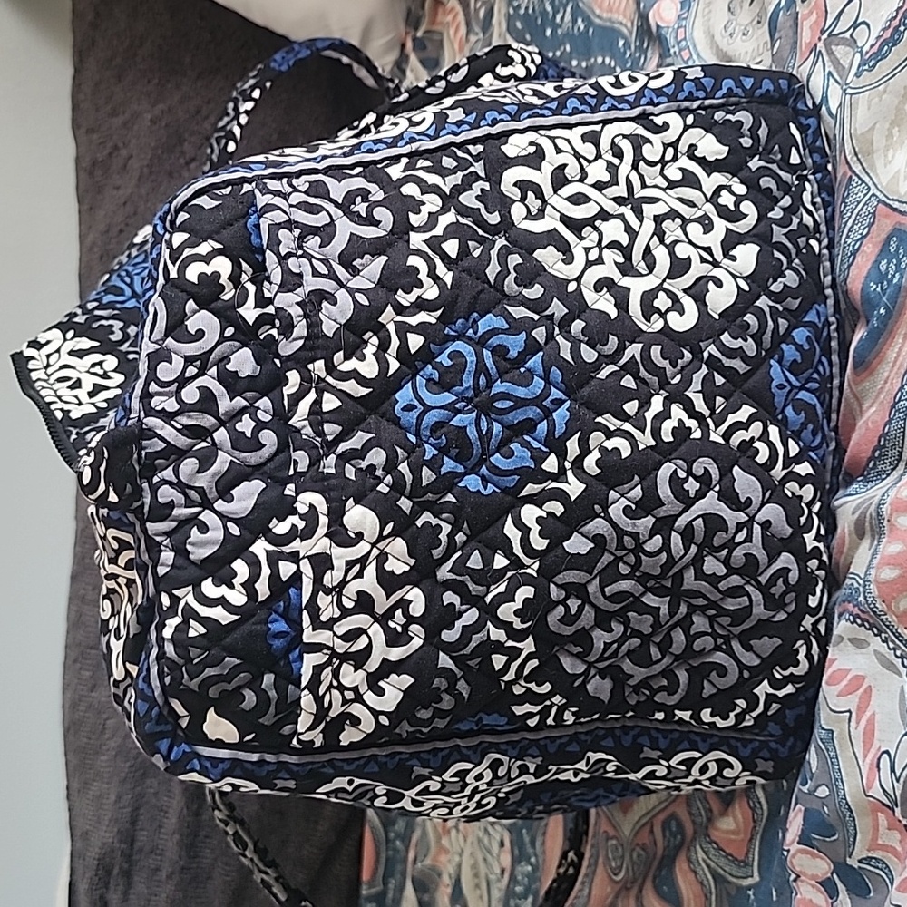 Vera Bradley Duffle - Picture 4 of 7